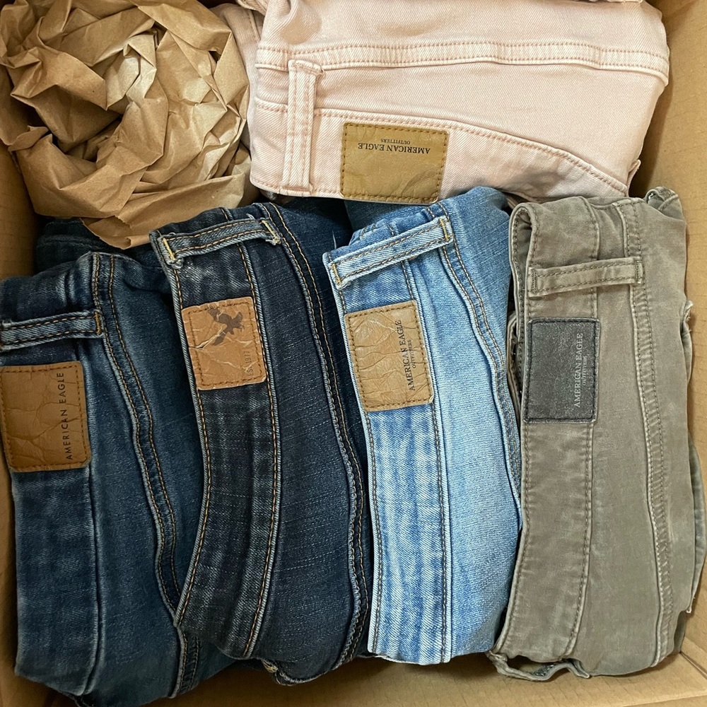 American Eagle jeans bundle 🦅